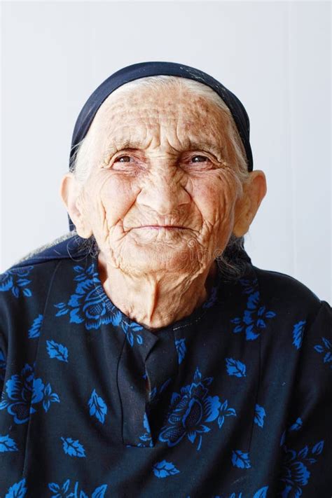 Very Old Woman Portrait Stock Image Image Of Senior 11203483