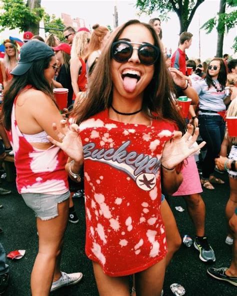 10 Adorable Gameday Outfits At Ohio State University Society19