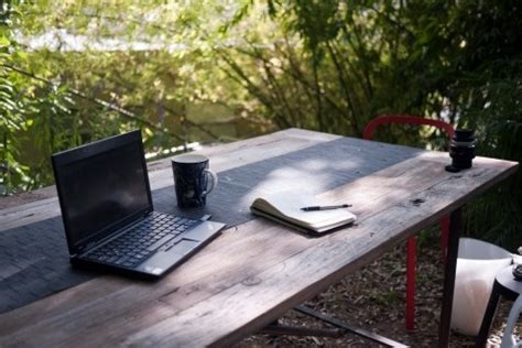 Run a cotton swab dipped in rubbing alcohol around all of the openings on the outside of your case. 6 Ideas for an Outdoor Office | FlexJobs