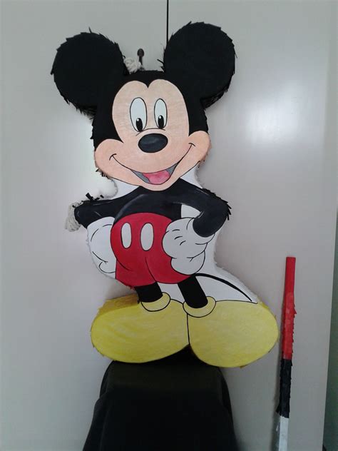 Mickey Mouse 2D Full Body Piñata | Mickey mouse, Mickey mouse pinata