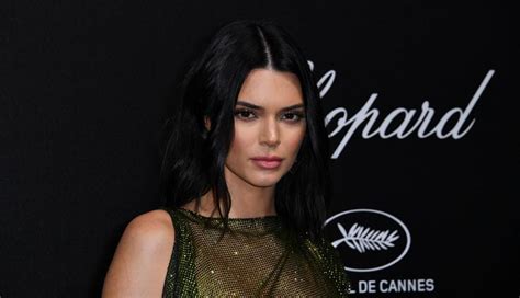 Kendall y anwar se conocen desde hace mucho tiempo, tal vez gracias a la amistad que kendall mantiene con su hermana mayor gigi, ¡quien se ha mostrado en contra de una posible relación romántica entre su. Celebrities: Kendall Jenner sale con Ben Simmons luego de ...