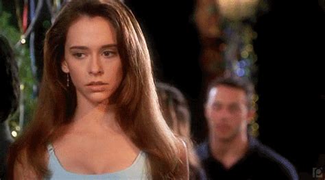Jennifer Love Hewitt  Find And Share On Giphy