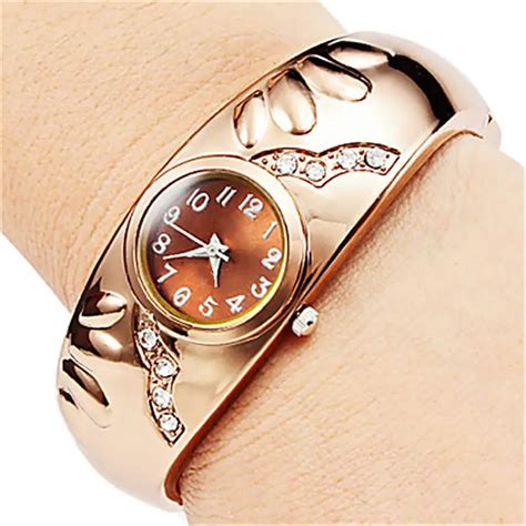 2018 trendy women s watch rose gold bangle rhinestone inlaid quartz wrist watch jewelry t in