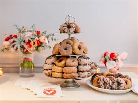 13 Modern Wedding Desserts And Wedding Cake Alternatives We Love