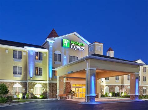 Holiday inn express dresden city centre hotel amenities. Holiday Inn Express Savannah Airport Hotel by IHG