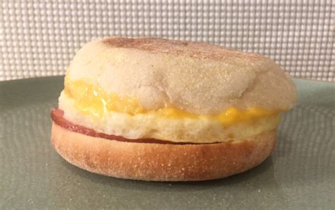 Homemade jimmy dean eggwiches (makes four). Jimmy Dean English Muffin, Canadian Bacon, Whole Egg ...