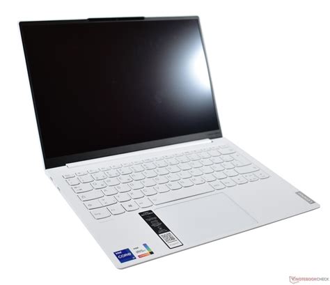 Lenovo Yoga Slim 7i Carbon 13itl5 Laptop Review Tiger Lake Combined