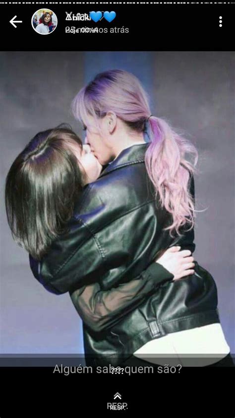 Eu Queria Saber Quem São Cute Lesbian Couples Lesbian Love Lesbians Kissing Korean Couple