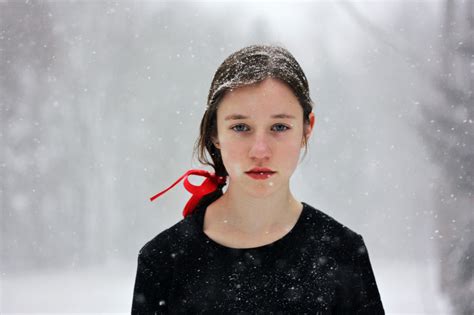 Wallpaper Red Snow Bow Ice Ribbon Freezing Teen Girl Beauty
