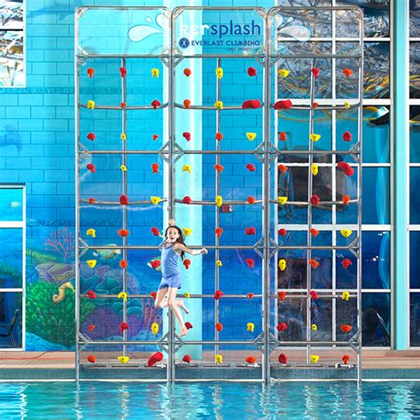16 T X 4 W Crystal Clear Kersplash Swimming Pool Climbing Wall