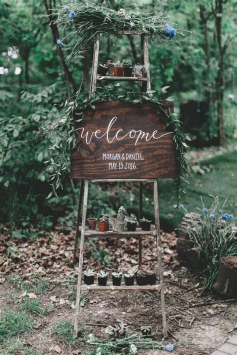 Making yard signs that are eye catching is important. 27 DIY Wedding Yard Signs