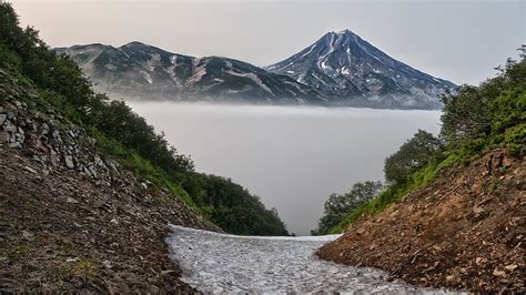 Kamchatka Foggy Mountain Hd Wallpaper Wallpaperbetter