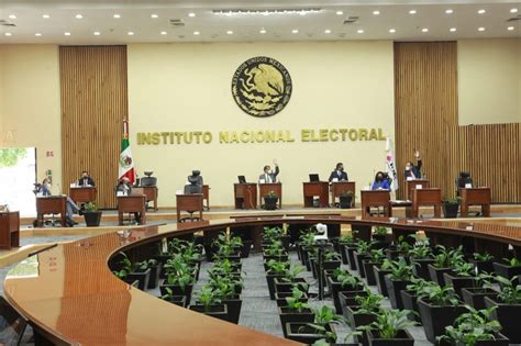 INE fiscaliza ingresos por más de mil millones de pesos que recibieron los partidos en