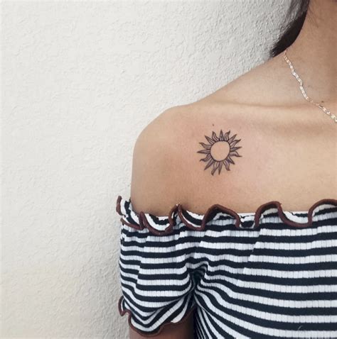 Cute Sun Tattoos Ideas For Men And Women Idei Tatuaje Tatuaje