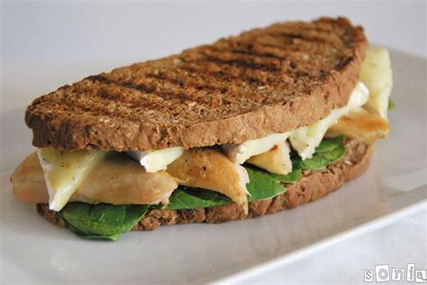 Sandwich gourmet de pollo Sándwiches gourmet Sandwiches saludables