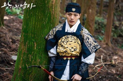 Top 10 Most Handsome Actors In Korean Traditional Clothes Kpopmap