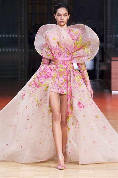 Spring 2022 Haute Couture Elie Saab S Eden On Earth CoutureNotebook