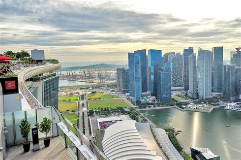 Marina Bay Sands Hotel Shopping And Entertainment Complex In