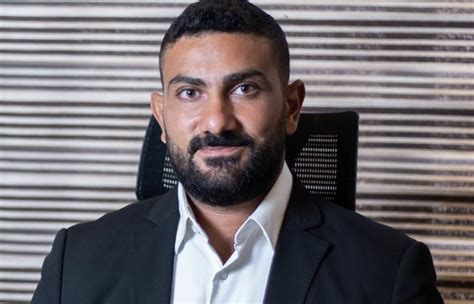 نجد أن التعرف على رجل الأعم والذي يعرف باسه أحمد الحداد هو أكثر ما يشغل عمليات البحث في الفترة الأخيرة، خصوصًا بعد ما أعلن عن أن أحدم الحداد هو زوج هاج أحمد الممثلة المصرية الشابة. "كوربوريت ستاك" تعيّن أحمد الحداد مديرا عاما لمقرها بمصر ...