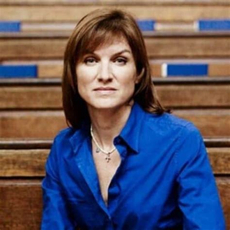 fiona bruce renowned tv journalist and expert moderator