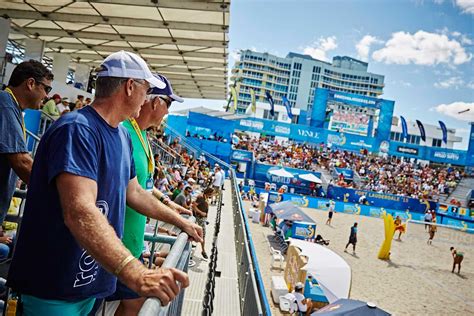 Beach Volleyball Legends Check Out Newest Tournament