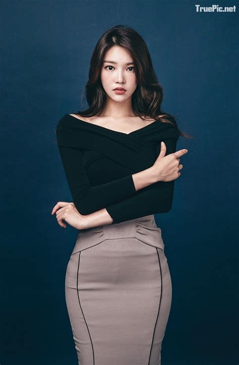 Park Jung Yoon Model Hot Body Perfect Bodycon Dress
