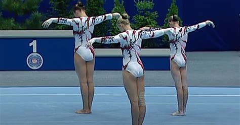 Acrobatic Gymnastics Moves From Perfectly Synchronized Routine Wow