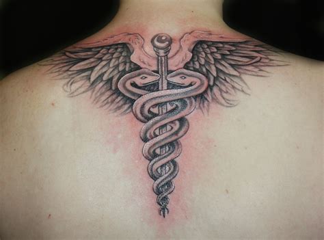 Why is there a snake in the medical symbol. Pin by Wellington Pinheiro Feitosa on wellington tatu ...
