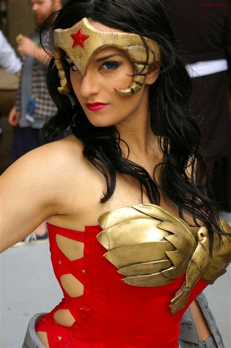american comicon wonder woman cosplay cosplay babe sexy cosplay