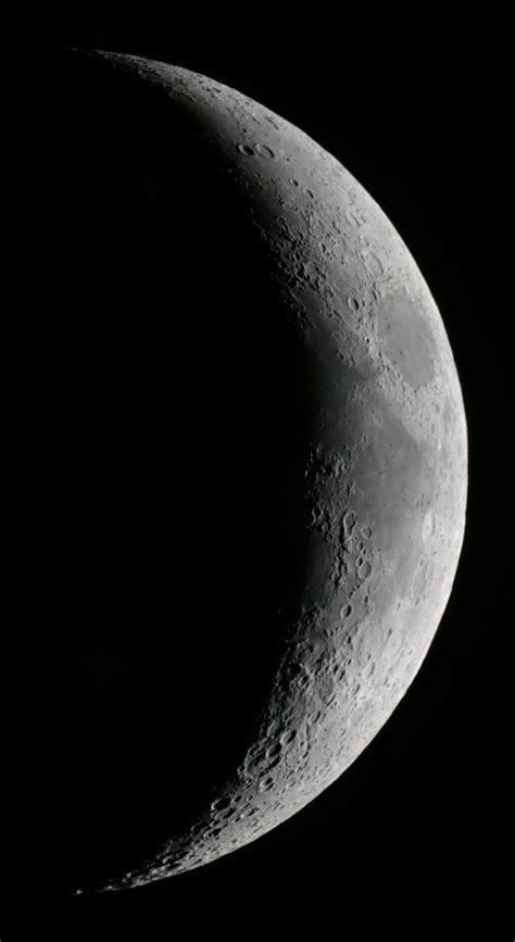 Filecrescent Moon