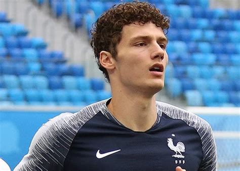 Richtig durchstarten in münchen wird bayerns neuer nummer 5 (zum trikot) ab mitte des monats, wenn er gemeinsam mit den weiteren nationalspielern. Benjamin Pavard surprised by amount of playing time at Bayern