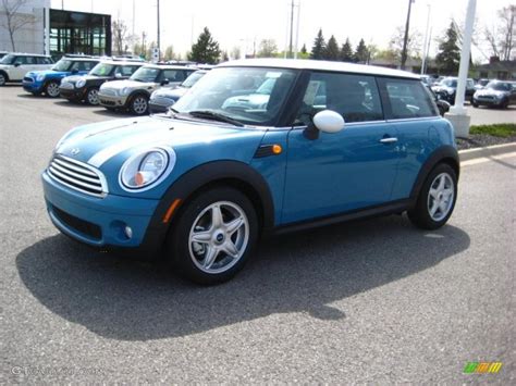 2010 Oxygen Blue Mini Cooper Hardtop 28402881 Car