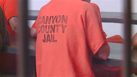 Canyon County Inmates Say Jail Gave Them Used Razors