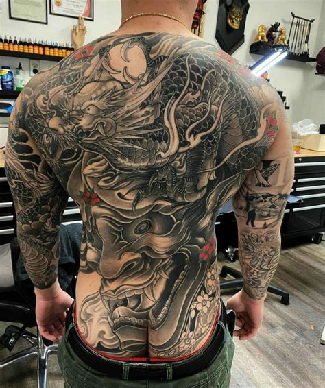 Top More Than 68 Dragon Back Tattoos Latest Esthdonghoadian