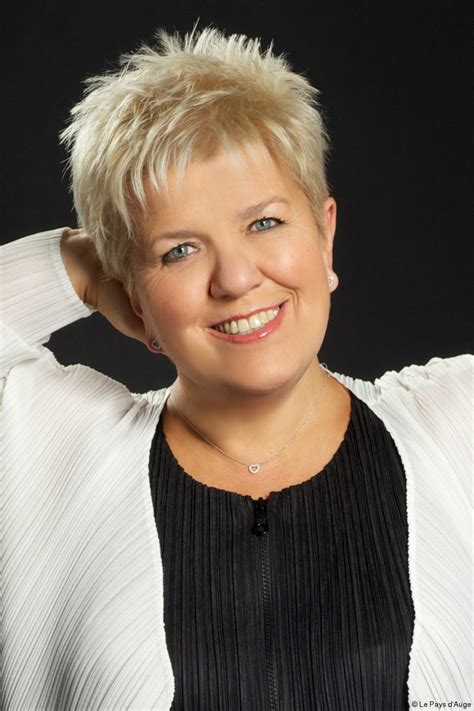 17 juin 2021 à 20:39:44. Mimie Mathy papote avec nous | Le Pays d'Auge