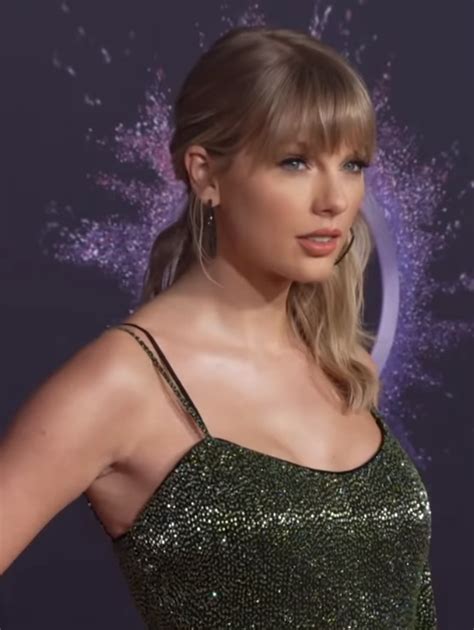 These accolades are presented by the cable channel myx, in the philippines, to. Taylor Swift - Wikipedia