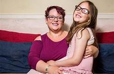 breastfeeding mum spink sharon weaned insists lifelong cemented bond