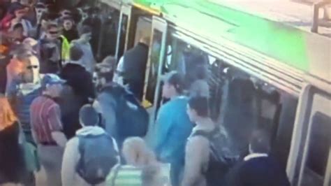 Perth Commuters Lift Train To Save Free Mans Leg People Push A Train To Free A Mans Trapped Leg