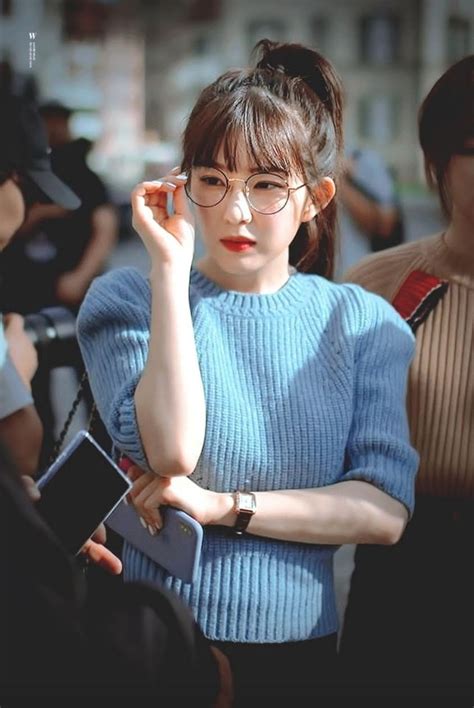 10 Times Red Velvets Irene Transformed Into A Cute College Student