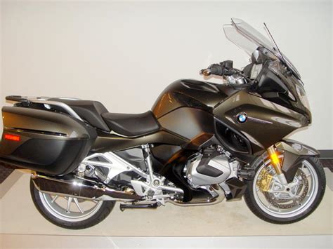 1802 cc boxer engine at 3,000 rmp. 2020 BMW R 1250 RT Manhattan Metallic | BMW Motorcycles of Western Oregon