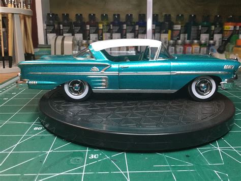1958 Chevy Impala Plastic Model Car Kit 125 Scale 854419
