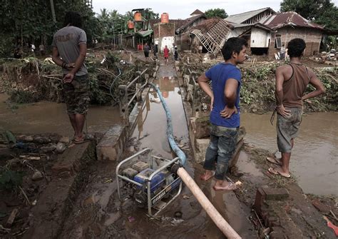 Death Toll From Indonesia Floods Landslides Rises To 43 Asia News Asiaone