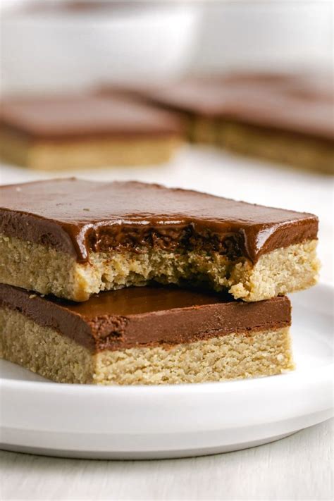 Nut butters in the paleo sense of the term doesn't include peanut butter. Paleo Peanut Butter Bars (vegan) - Texanerin Baking