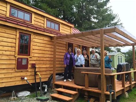 Seniors Are Buying Tiny Mobile Homes To Live Their Golden Years Off Grid