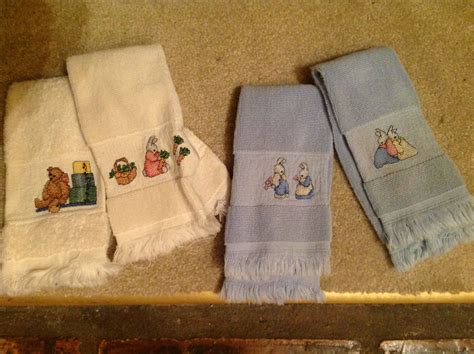 Merry christmas chalk hoop art. Counted cross stitch hand towels 1990 | Cross stitch ...
