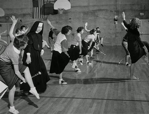 Nuns Nuns Nuns Here Are 25 Vintage Pictures Of Nuns Having Fun From