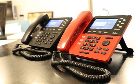 Top 5 Best Telephone Systems For Small Businesses With 10 Employees Or