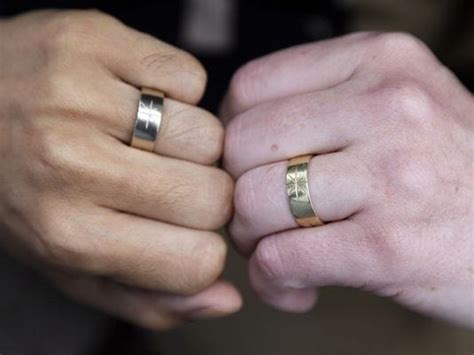 4 Couples File Suit To Allow Same Sex Marriages In Ariz