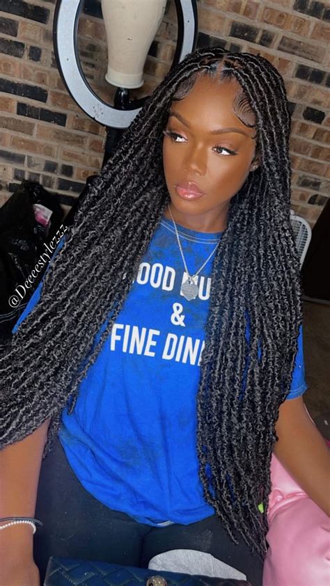 Pin by nyahhꨄ on hair in 2023 Hairdos for curly hair Faux locs
