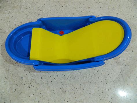 Your baby will always feel safe, secure and happy with the help of safety 1st bathroom items. Save On Toys!: Safety 1st Fold-up Bath Tub